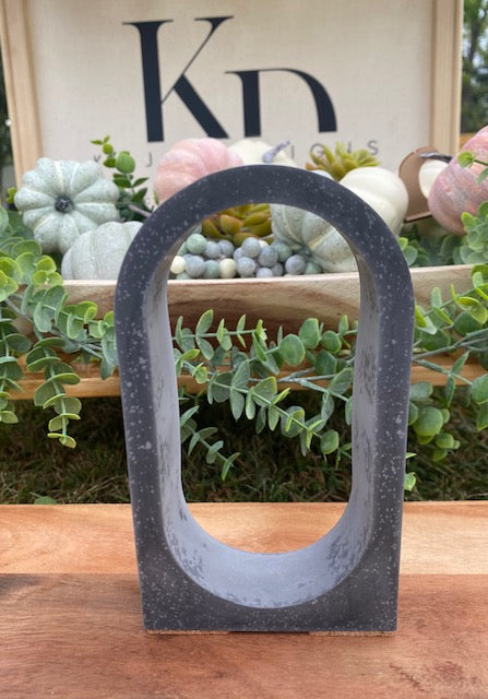 ResinCrete Plant Holder